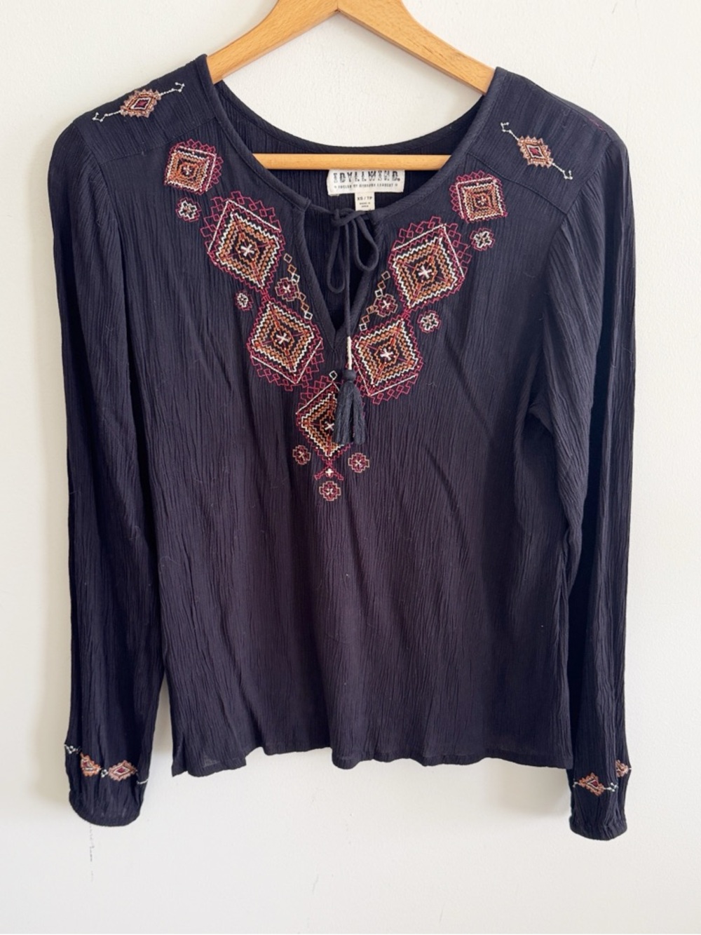 IDYLLWIND black GULCH 3/4 SLEEVE EMBROIDERED PEASANT blouse TOP oversized sz XS